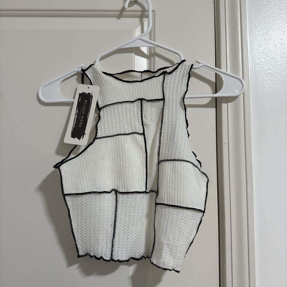 Chic White and Black Knit Crop Top